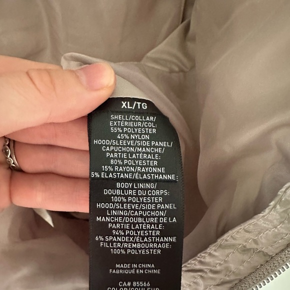 Swiss Tech Beige Quilted Jacket with detachable hoodie - Picture 8 of 13